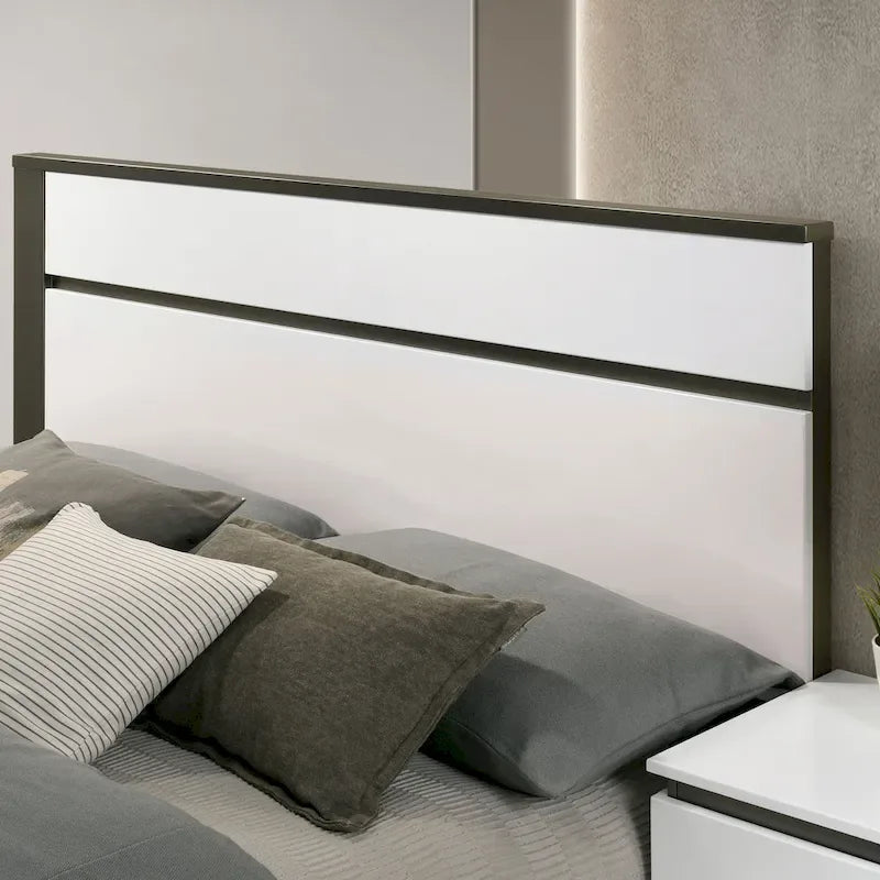 Furniture of America Conjira Modern 4-Piece White Wood Platform Bedroom Set