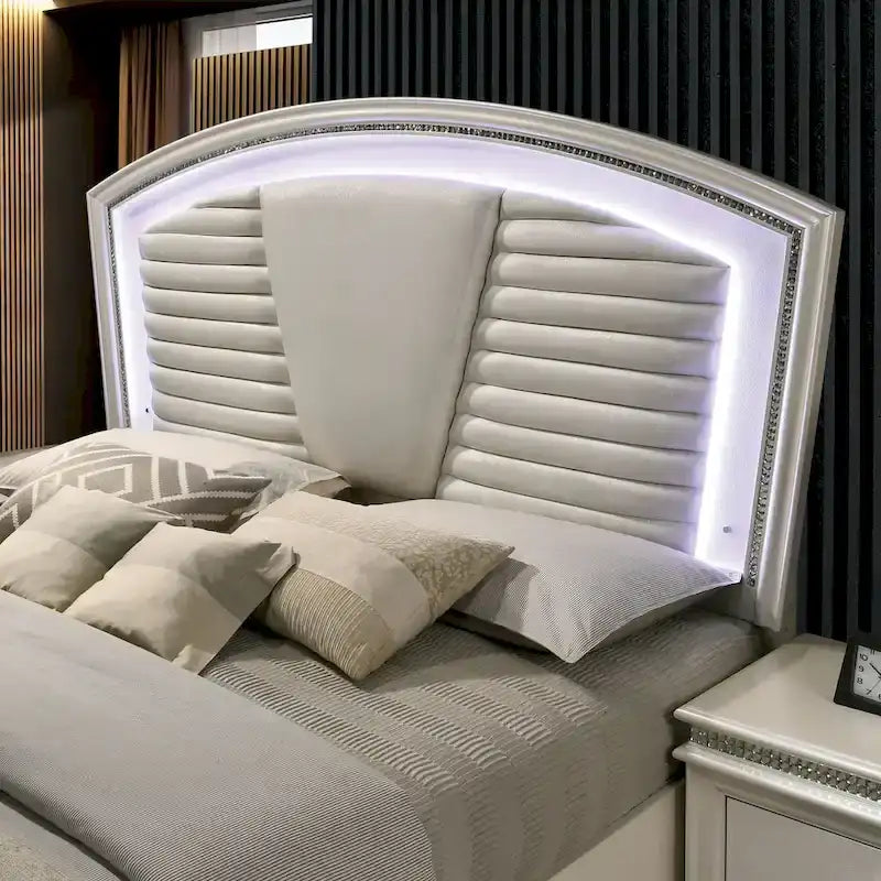 Xian Glam White Solid Wood 3-Piece Platform Bed with Nightstand and Dresser Set with LED by Furniture of America