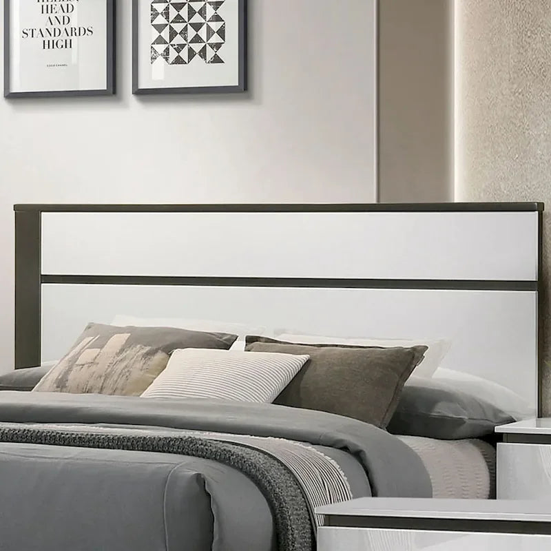 Conjira Modern White Wood 5-Piece Platform Bedroom Set (USB) by Furniture of America
