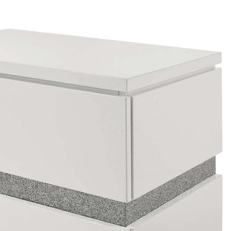 New Classic Furniture Corazon White 4-piece Bedroom Set with Nightstand