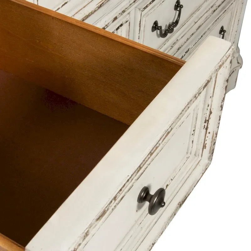 Magnolia Manor Panel Bed, Dresser and Mirror Set