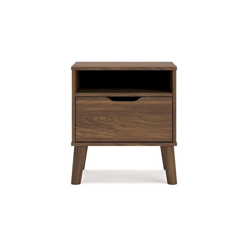 Signature Design by Ashley Fordmont Brown Panel Headboard with Dresser and Nightstand