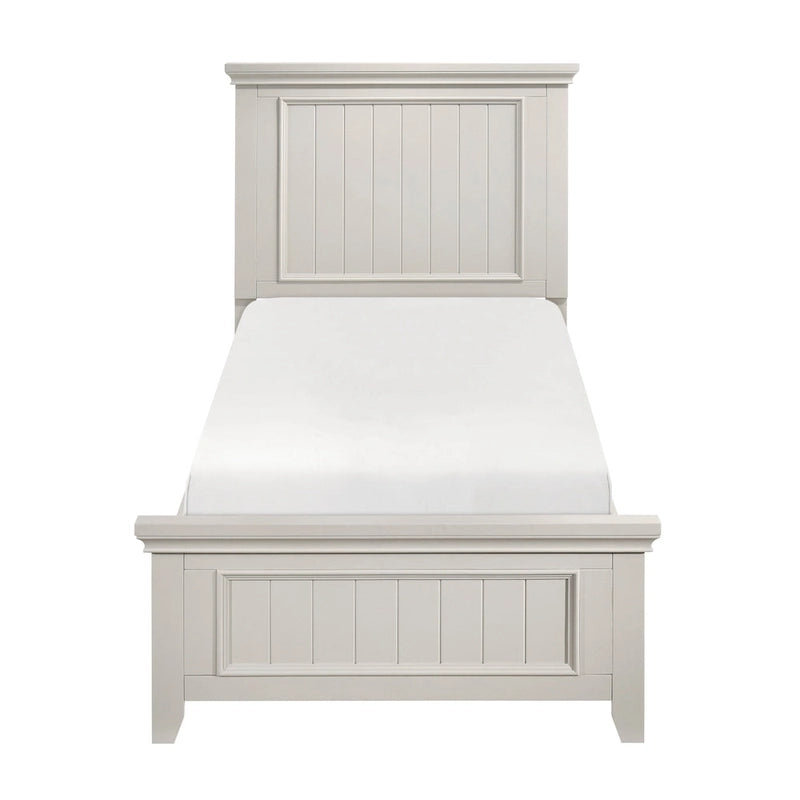 Classic White Finish 3pc Bedroom Set Bed and Two Nightstands