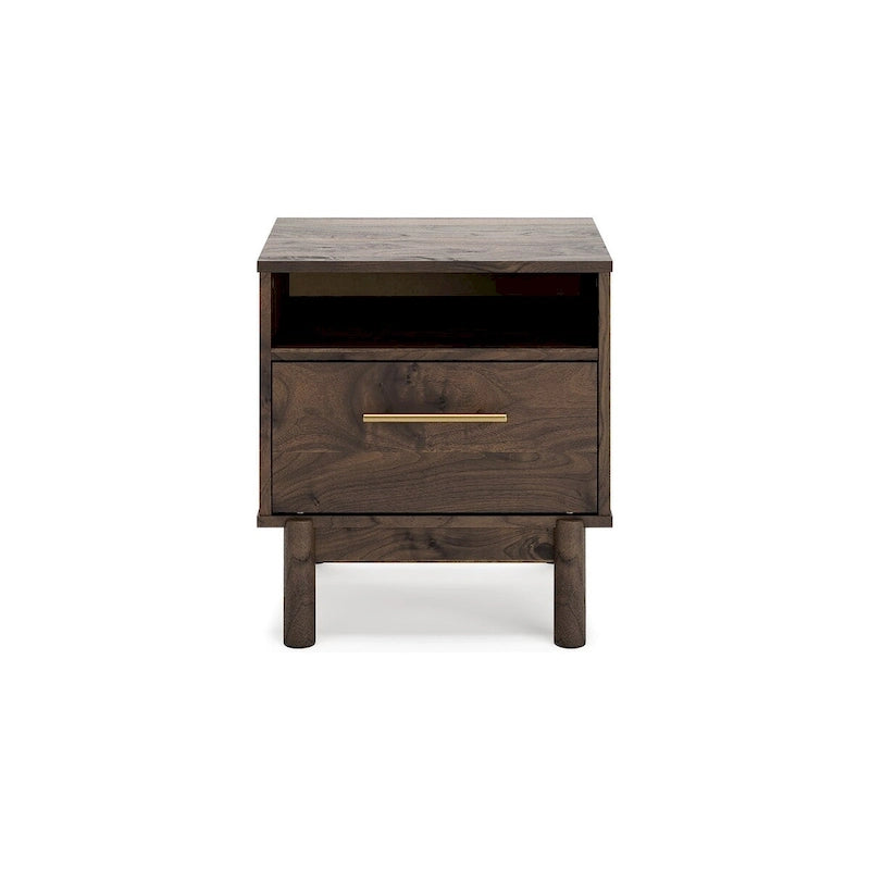 Signature Design by Ashley Calverson Mocha Platform Bed with 2 Nightstands